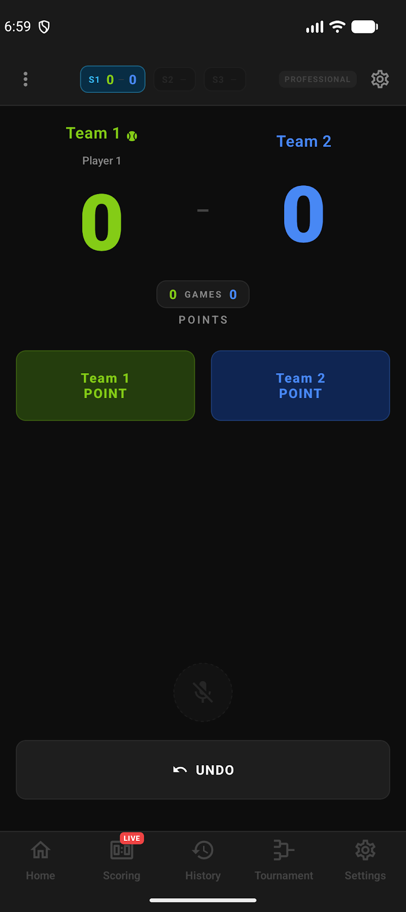 Scoring screen with large green and blue tap zones for each team
